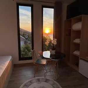  Bed and breakfast Four Generation Albania